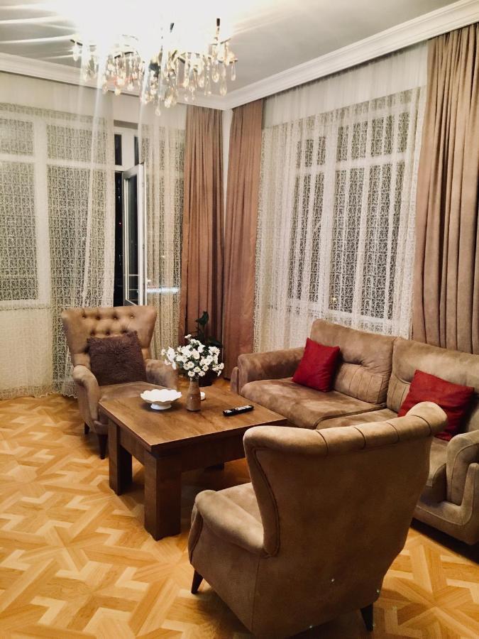 Apartment Gulia Μπατούμι Εξωτερικό φωτογραφία