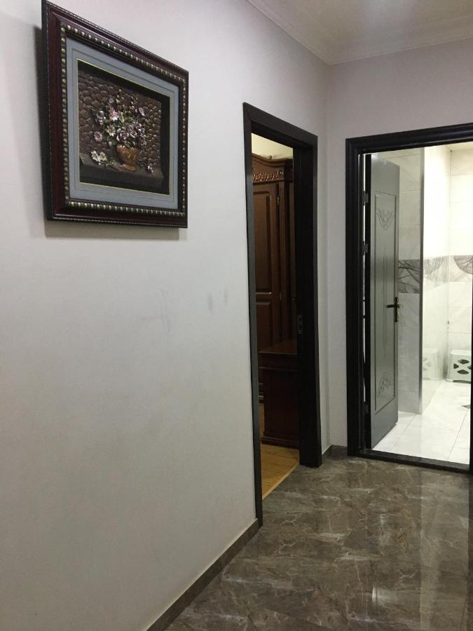Apartment Gulia Μπατούμι Εξωτερικό φωτογραφία
